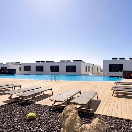 Abades Apartment Beach & Pool Exterior photo
